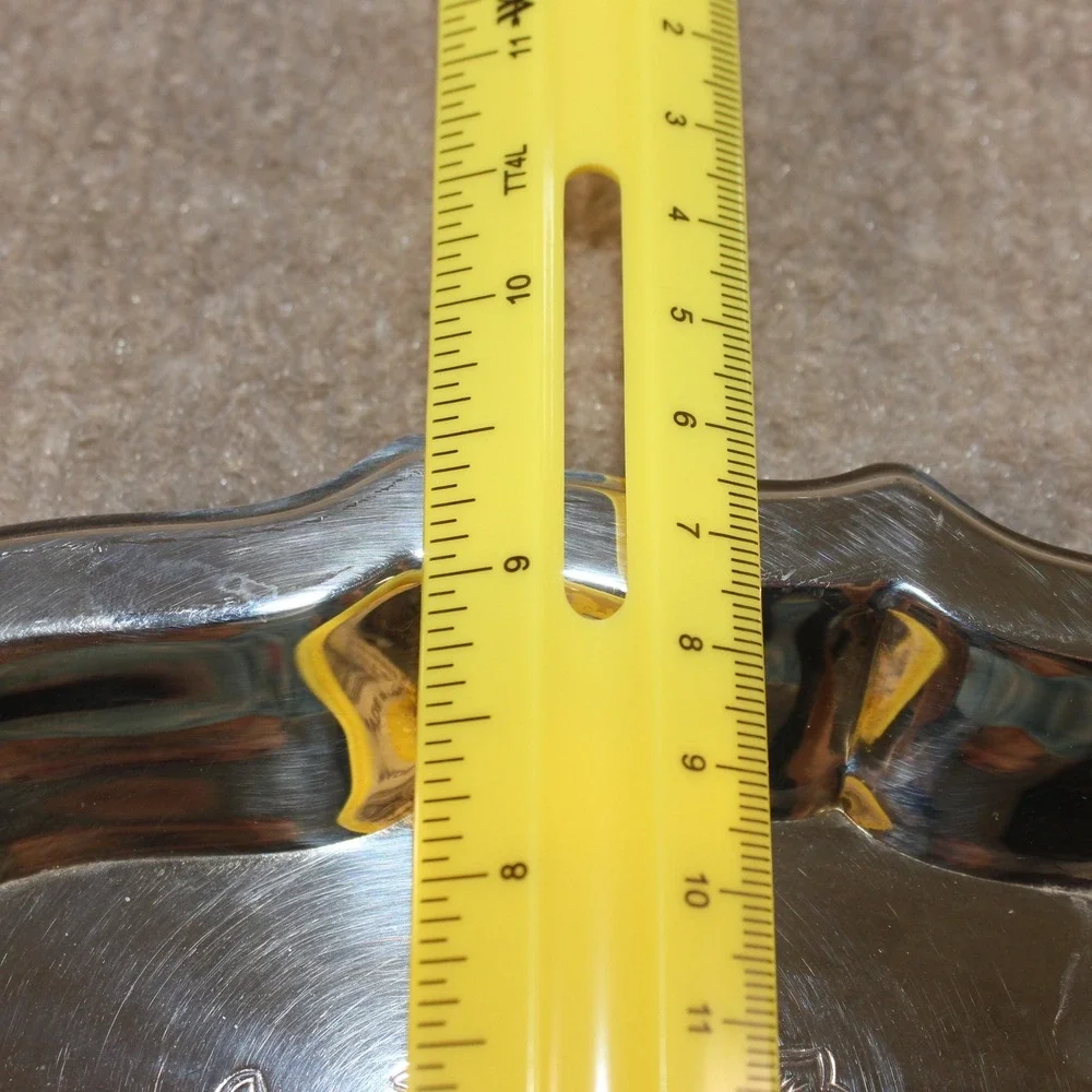 Oneida USA Silverplate Scalloped Round Etched Floral Serving Tray 10 Inch